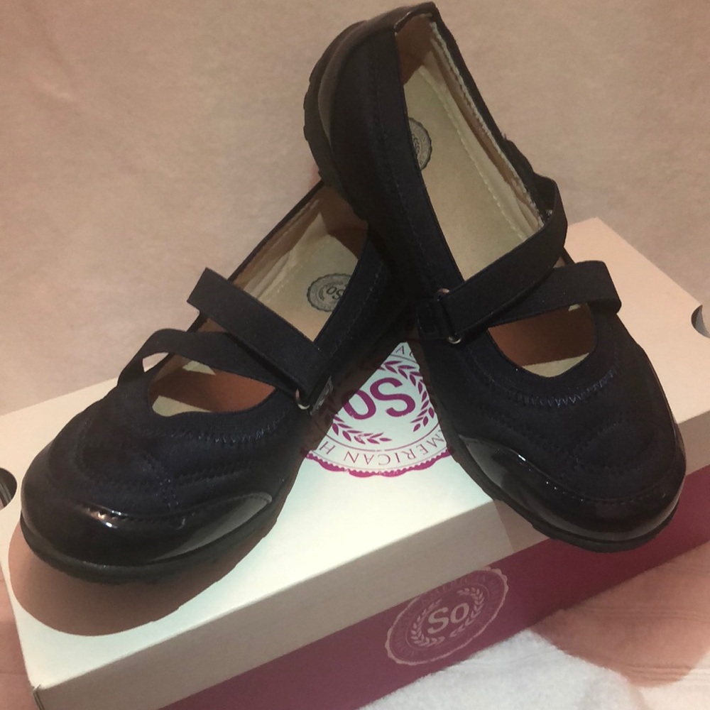 Little girls navy blue school flexible sole flats